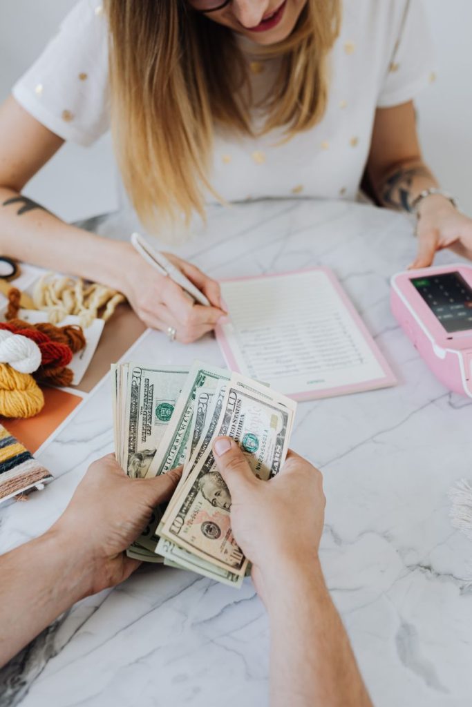 Como a moda sustentável pode economizar seu dinheiro de forma inteligente
